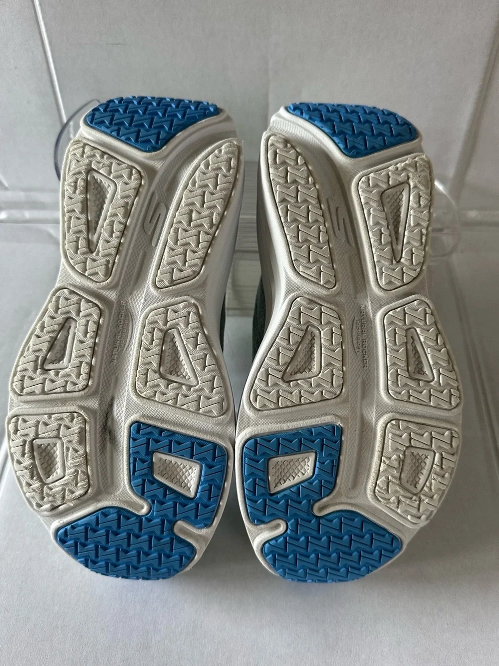 Skechers Max Cushioning Endeavour Women # 5.5 Sage Blue 129479 Athletic Sneaker